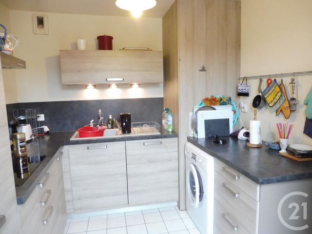 Appartement F5 à vendre - 5 pièces - 83.93 m2 - BEAUVAIS - 60 - PICARDIE - Century 21 Immobilière Nord Picardie Appartement F5 à vendre - 5 pièces - 83.93 m2 - BEAUVAIS - 60 - PICARDIE - Century 21 Immobilière Nord Picardie