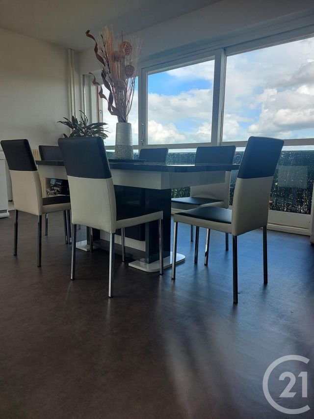 Appartement F5 à vendre - 5 pièces - 95.88 m2 - BEAUVAIS - 60 - PICARDIE - Century 21 Immobilière Nord Picardie Appartement F5 à vendre - 5 pièces - 95.88 m2 - BEAUVAIS - 60 - PICARDIE - Century 21 Immobilière Nord Picardie