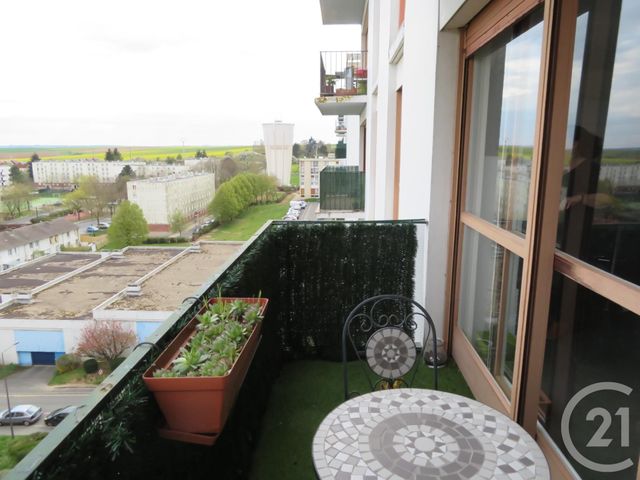 Appartement F5 à vendre - 5 pièces - 95.88 m2 - BEAUVAIS - 60 - PICARDIE - Century 21 Immobilière Nord Picardie Appartement F5 à vendre - 5 pièces - 95.88 m2 - BEAUVAIS - 60 - PICARDIE - Century 21 Immobilière Nord Picardie