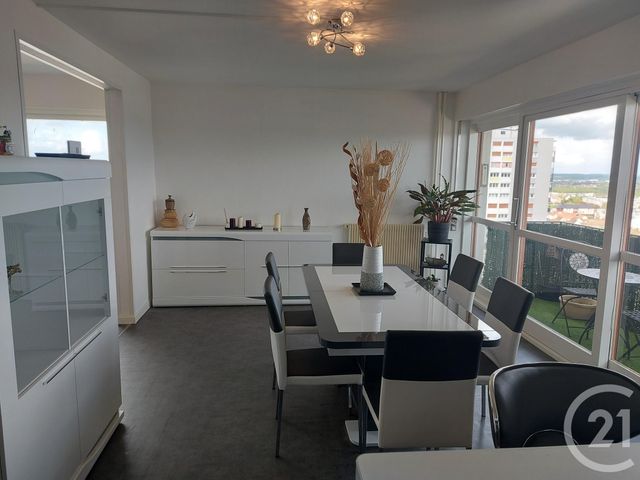Appartement F5 à vendre - 5 pièces - 95.88 m2 - BEAUVAIS - 60 - PICARDIE - Century 21 Immobilière Nord Picardie Appartement F5 à vendre - 5 pièces - 95.88 m2 - BEAUVAIS - 60 - PICARDIE - Century 21 Immobilière Nord Picardie