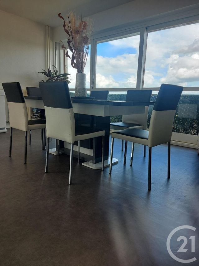Appartement F5 à vendre - 5 pièces - 95.88 m2 - BEAUVAIS - 60 - PICARDIE - Century 21 Immobilière Nord Picardie Appartement F5 à vendre - 5 pièces - 95.88 m2 - BEAUVAIS - 60 - PICARDIE - Century 21 Immobilière Nord Picardie