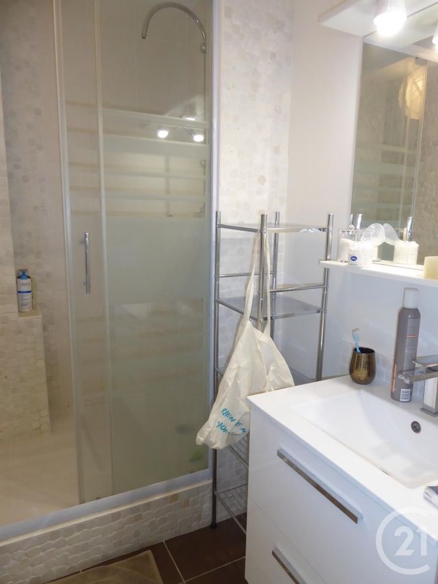 Appartement F2 à louer - 2 pièces - 39.23 m2 - BEAUVAIS - 60 - PICARDIE - Century 21 Immobilière Nord Picardie Appartement F2 à louer - 2 pièces - 39.23 m2 - BEAUVAIS - 60 - PICARDIE - Century 21 Immobilière Nord Picardie