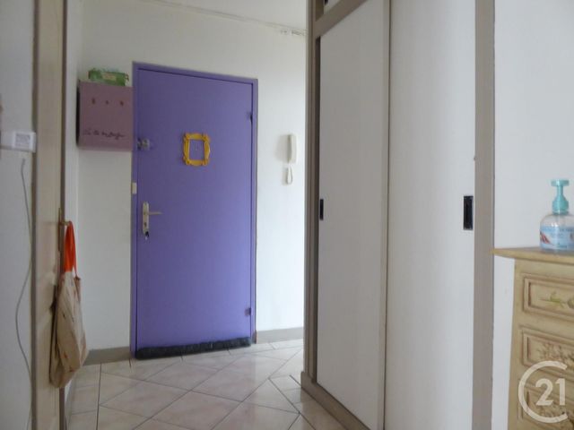 Appartement F4 à louer - 4 pièces - 80.4 m2 - BEAUVAIS - 60 - PICARDIE - Century 21 Immobilière Nord Picardie Appartement F4 à louer - 4 pièces - 80.4 m2 - BEAUVAIS - 60 - PICARDIE - Century 21 Immobilière Nord Picardie