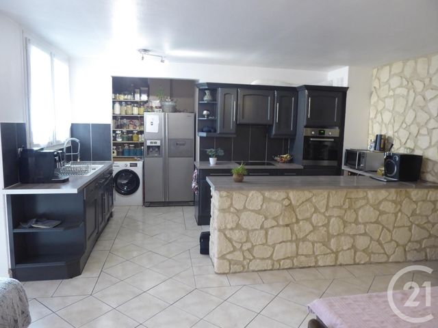 Appartement F4 à louer - 4 pièces - 80.4 m2 - BEAUVAIS - 60 - PICARDIE - Century 21 Immobilière Nord Picardie Appartement F4 à louer - 4 pièces - 80.4 m2 - BEAUVAIS - 60 - PICARDIE - Century 21 Immobilière Nord Picardie