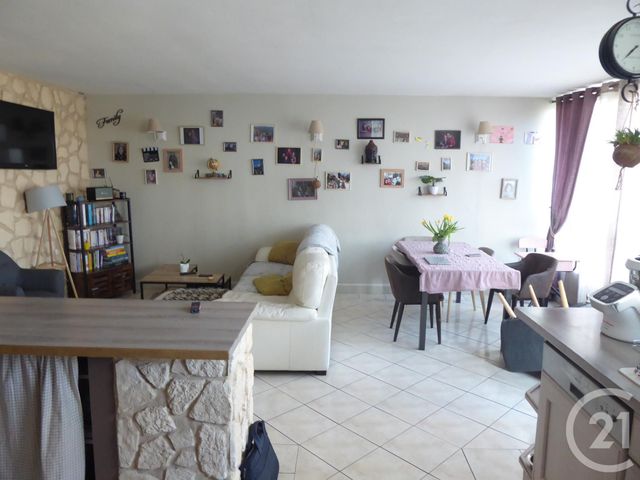 Appartement F4 à louer - 4 pièces - 80.4 m2 - BEAUVAIS - 60 - PICARDIE - Century 21 Immobilière Nord Picardie Appartement F4 à louer - 4 pièces - 80.4 m2 - BEAUVAIS - 60 - PICARDIE - Century 21 Immobilière Nord Picardie