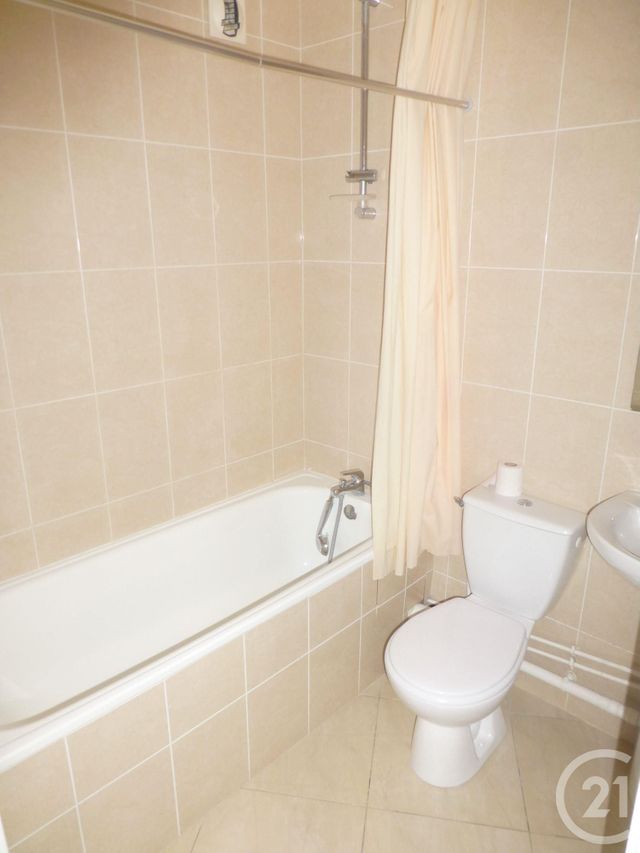 Afficher la photo en grand Appartement Duplex à louer - 2 pièces - 56.0 m2 - BEAUVAIS - 60 - PICARDIE - Century 21 Immobilière Nord Picardie
