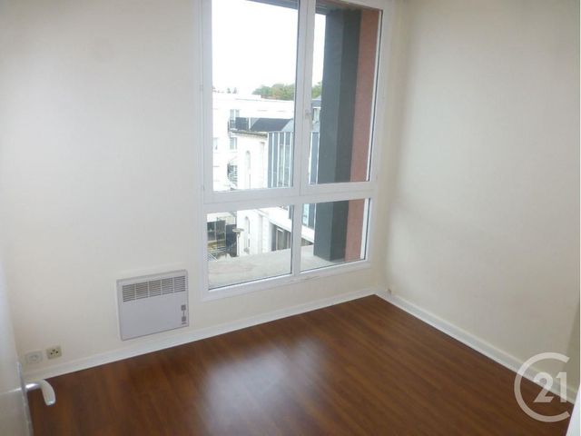 Afficher la photo en grand Appartement Duplex à louer - 2 pièces - 56.0 m2 - BEAUVAIS - 60 - PICARDIE - Century 21 Immobilière Nord Picardie