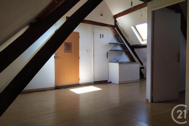 Afficher la photo en grand Appartement F1 à louer - 1 pièce - 20.47 m2 - ROCHY CONDE - 60 - PICARDIE - Century 21 Immobilière Nord Picardie