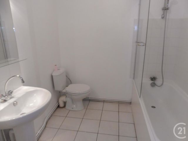 Afficher la photo en grand Appartement F2 à louer - 2 pièces - 52.15 m2 - BEAUVAIS - 60 - PICARDIE - Century 21 Immobilière Nord Picardie