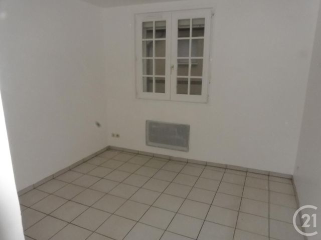 Afficher la photo en grand Appartement F2 à louer - 2 pièces - 52.15 m2 - BEAUVAIS - 60 - PICARDIE - Century 21 Immobilière Nord Picardie
