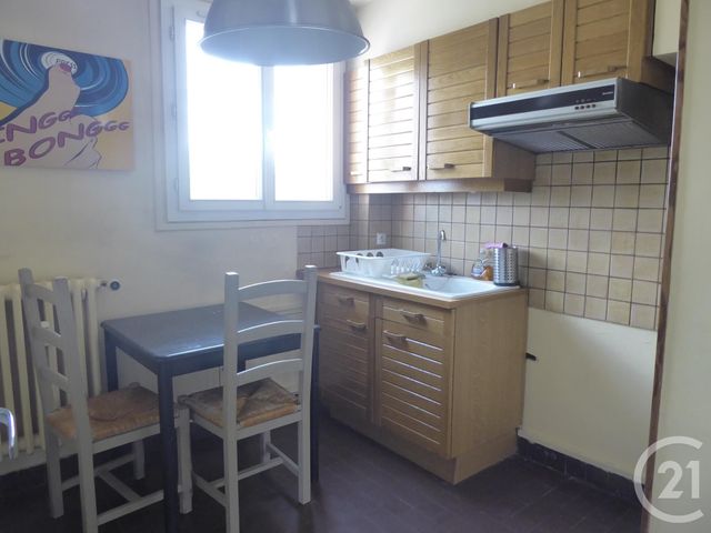 Afficher la photo en grand Appartement F3 à louer - 3 pièces - 67.98 m2 - BEAUVAIS - 60 - PICARDIE - Century 21 Immobilière Nord Picardie