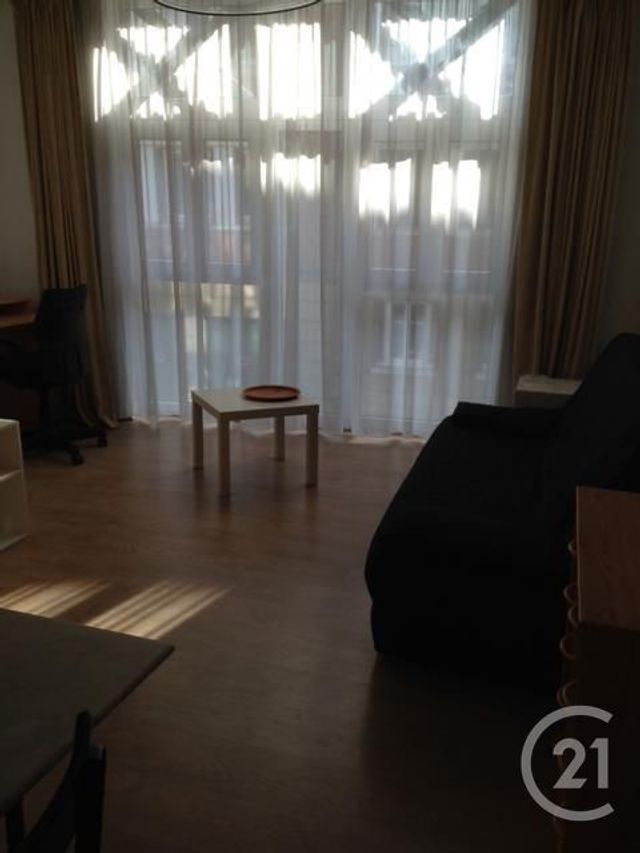 Afficher la photo en grand Appartement F1 à louer - 1 pièce - 25.0 m2 - BEAUVAIS - 60 - PICARDIE - Century 21 Immobilière Nord Picardie