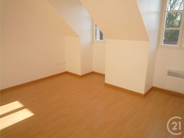 Afficher la photo en grand Appartement F2 à louer - 2 pièces - 45.0 m2 - BEAUVAIS - 60 - PICARDIE - Century 21 Immobilière Nord Picardie