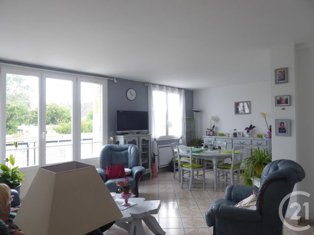 Afficher la photo en grand Appartement F3 à vendre - 3 pièces - 64.59 m2 - BEAUVAIS - 60 - PICARDIE - Century 21 Immobilière Nord Picardie