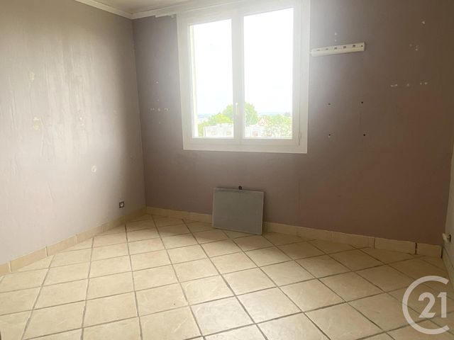 Appartement à vendre - 4 pièces - 64.92 m2 - BEAUVAIS - 60 - PICARDIE - Century 21 Immobilière Nord Picardie