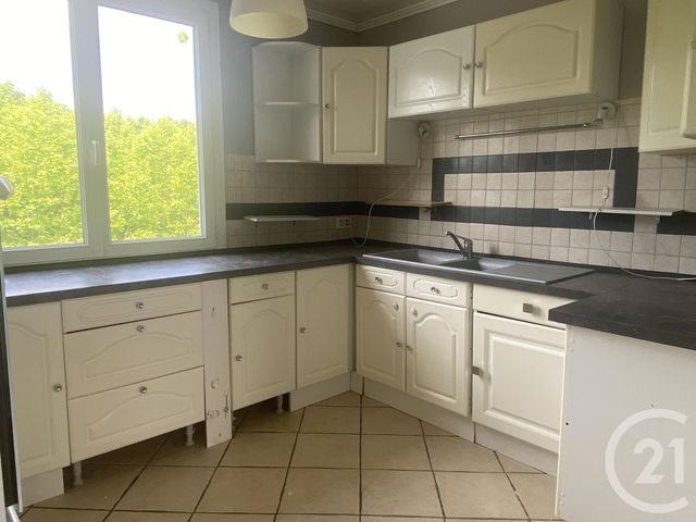 Appartement à vendre - 4 pièces - 64.92 m2 - BEAUVAIS - 60 - PICARDIE - Century 21 Immobilière Nord Picardie