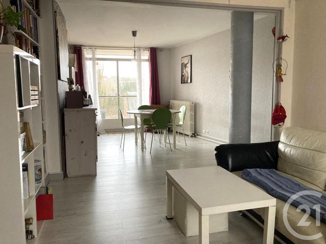 appartement à vendre - 4 pièces - 72.77 m2 - BEAUVAIS - 60 - PICARDIE - Century 21 Immobilière Nord Picardie