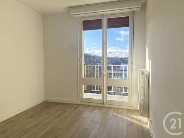 Appartement à vendre - 4 pièces - 79.27 m2 - BEAUVAIS - 60 - PICARDIE - Century 21 Immobilière Nord Picardie