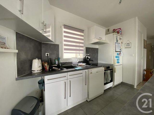 Appartement F3 à louer - 3 pièces - 62.0 m2 - BEAUVAIS - 60 - PICARDIE - Century 21 Immobilière Nord Picardie