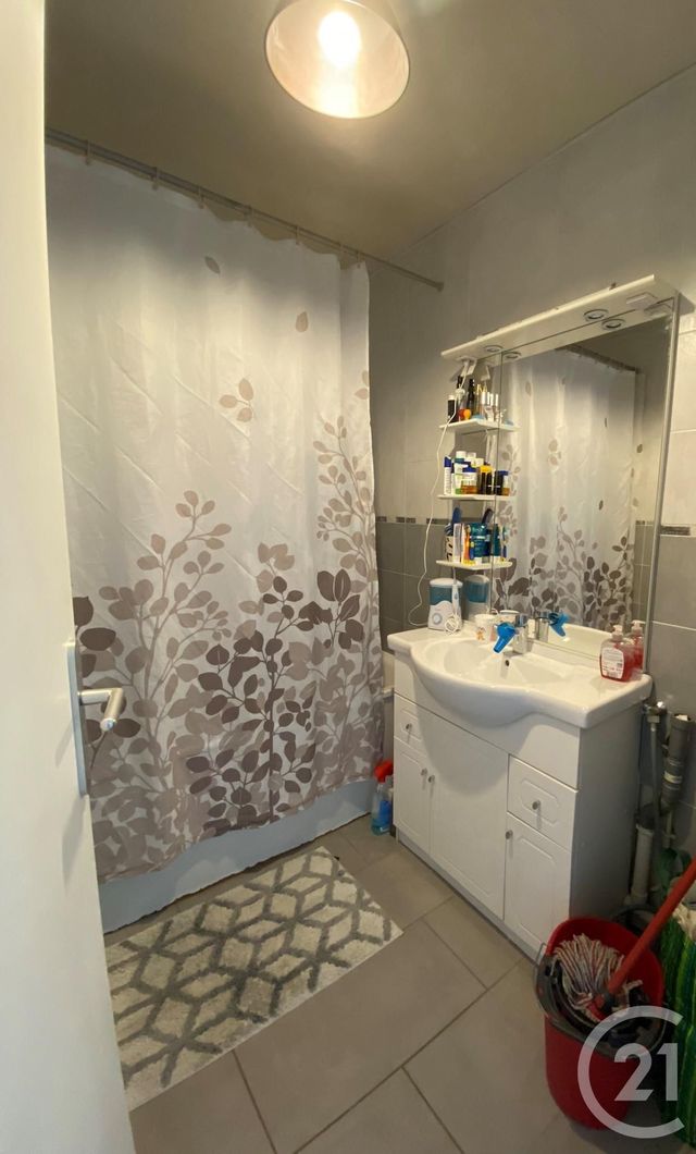 Appartement F3 à louer - 3 pièces - 62.0 m2 - BEAUVAIS - 60 - PICARDIE - Century 21 Immobilière Nord Picardie