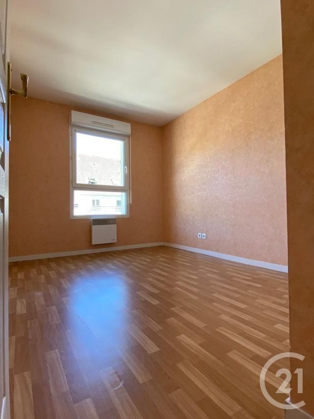 Appartement F4 à louer - 3 pièces - 64.12 m2 - BEAUVAIS - 60 - PICARDIE - Century 21 Immobilière Nord Picardie