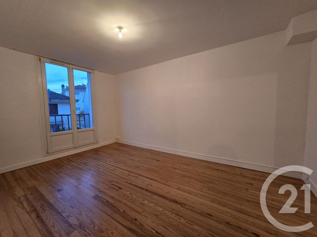 Appartement F3 à louer - 3 pièces - 65.7 m2 - BEAUVAIS - 60 - PICARDIE - Century 21 Immobilière Nord Picardie