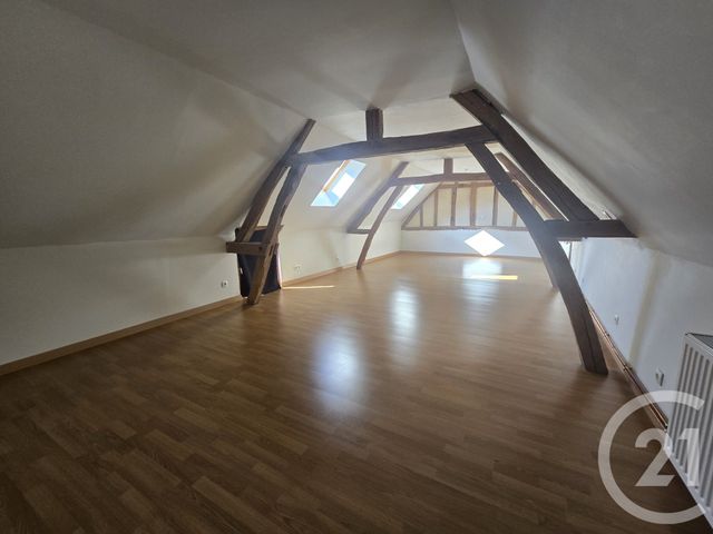 maison à louer - 4 pièces - 147.0 m2 - LA NEUVILLE VAULT - 60 - PICARDIE - Century 21 Immobilière Nord Picardie