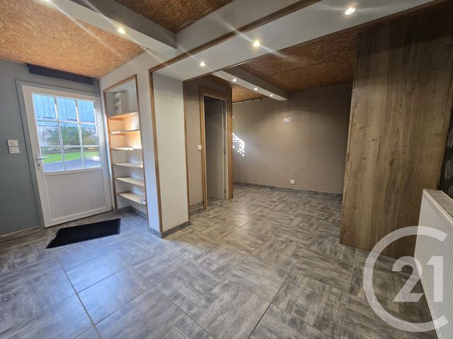 maison à louer - 4 pièces - 147.0 m2 - LA NEUVILLE VAULT - 60 - PICARDIE - Century 21 Immobilière Nord Picardie