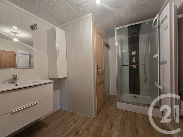 maison à louer - 4 pièces - 147.0 m2 - LA NEUVILLE VAULT - 60 - PICARDIE - Century 21 Immobilière Nord Picardie