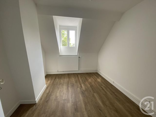 Appartement F2 à louer - 2 pièces - 47.0 m2 - BEAUVAIS - 60 - PICARDIE - Century 21 Immobilière Nord Picardie