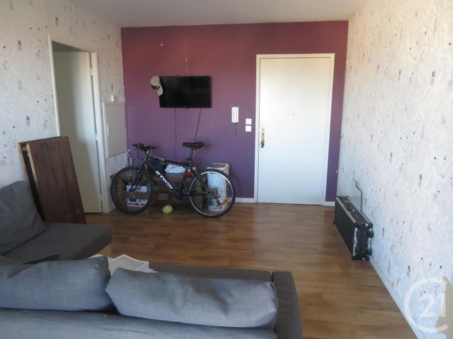 Appartement F2 à vendre - 2 pièces - 46.3 m2 - BEAUVAIS - 60 - PICARDIE - Century 21 Immobilière Nord Picardie