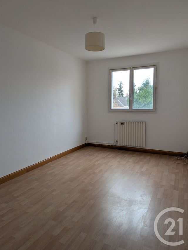 Appartement F5 à louer - 5 pièces - 99.0 m2 - BEAUVAIS - 60 - PICARDIE - Century 21 Immobilière Nord Picardie
