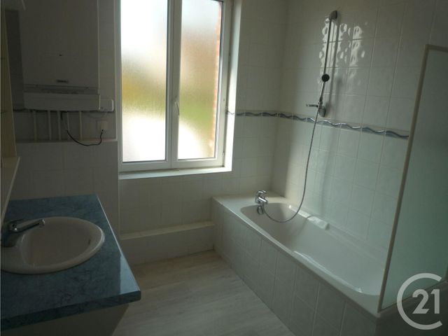 Appartement F3 à louer - 3 pièces - 69.29 m2 - BEAUVAIS - 60 - PICARDIE - Century 21 Immobilière Nord Picardie