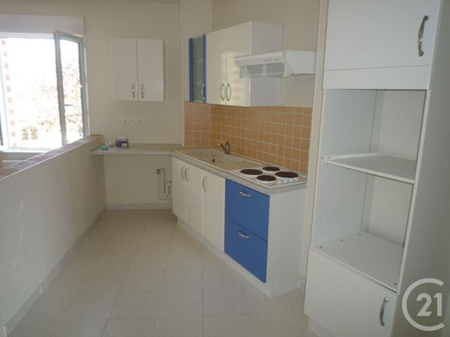 Appartement F3 à louer - 3 pièces - 69.29 m2 - BEAUVAIS - 60 - PICARDIE - Century 21 Immobilière Nord Picardie