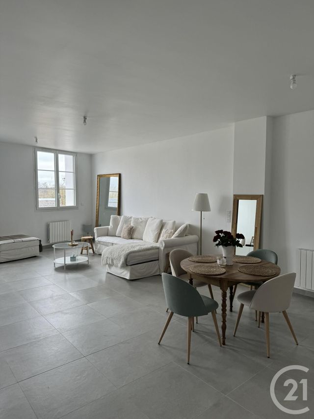 Appartement F3 à louer - 3 pièces - 90.73 m2 - BEAUVAIS - 60 - PICARDIE - Century 21 Immobilière Nord Picardie