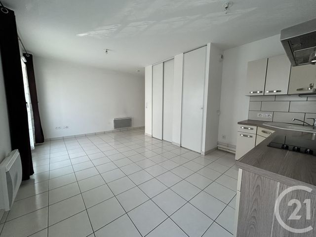 Appartement F2 à louer - 2 pièces - 40.7 m2 - BEAUVAIS - 60 - PICARDIE - Century 21 Immobilière Nord Picardie