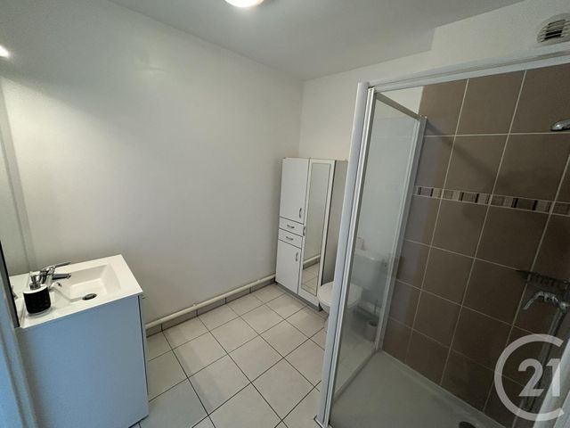 Appartement F2 à louer - 2 pièces - 40.7 m2 - BEAUVAIS - 60 - PICARDIE - Century 21 Immobilière Nord Picardie