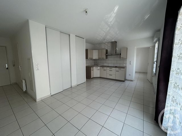 Appartement F2 à louer - 2 pièces - 40.7 m2 - BEAUVAIS - 60 - PICARDIE - Century 21 Immobilière Nord Picardie