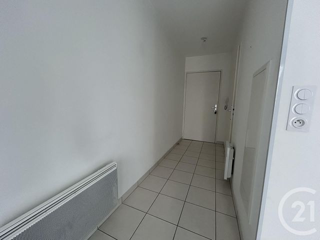Appartement F2 à louer - 2 pièces - 40.7 m2 - BEAUVAIS - 60 - PICARDIE - Century 21 Immobilière Nord Picardie