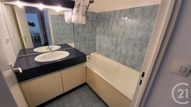 Appartement F2 à louer - 2 pièces - 43.54 m2 - BEAUVAIS - 60 - PICARDIE - Century 21 Immobilière Nord Picardie