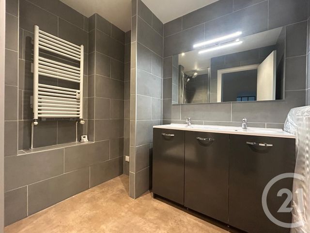 Appartement à vendre - 4 pièces - 88.0 m2 - BEAUVAIS - 60 - PICARDIE - Century 21 Immobilière Nord Picardie