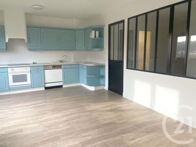 Appartement à vendre - 4 pièces - 88.0 m2 - BEAUVAIS - 60 - PICARDIE - Century 21 Immobilière Nord Picardie