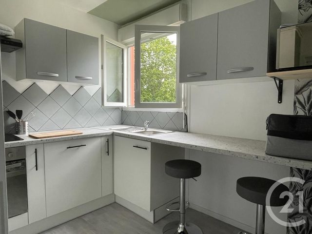 Appartement F2 à louer - 2 pièces - 41.23 m2 - BEAUVAIS - 60 - PICARDIE - Century 21 Immobilière Nord Picardie