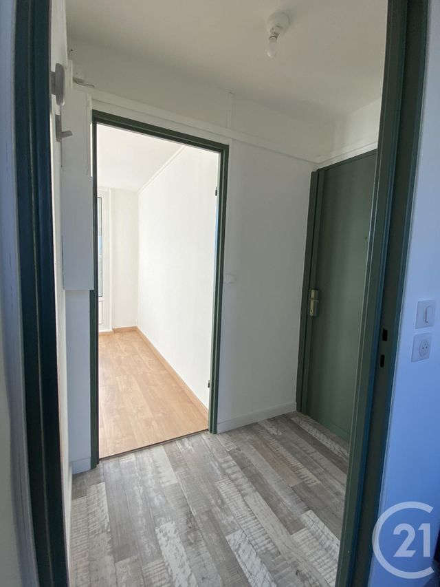 Appartement F3 à louer - 3 pièces - 54.12 m2 - BEAUVAIS - 60 - PICARDIE - Century 21 Immobilière Nord Picardie