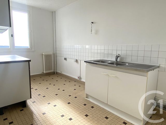 Appartement F3 à vendre - 3 pièces - 57.2 m2 - BEAUVAIS - 60 - PICARDIE - Century 21 Immobilière Nord Picardie