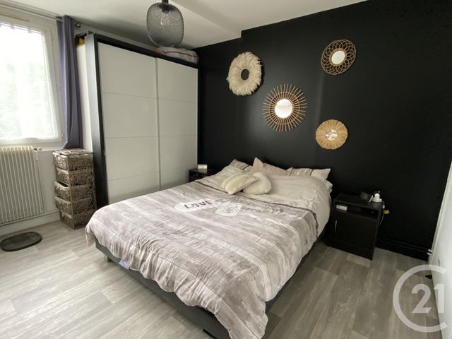 Appartement F4 à louer - 4 pièces - 63.97 m2 - BEAUVAIS - 60 - PICARDIE - Century 21 Immobilière Nord Picardie