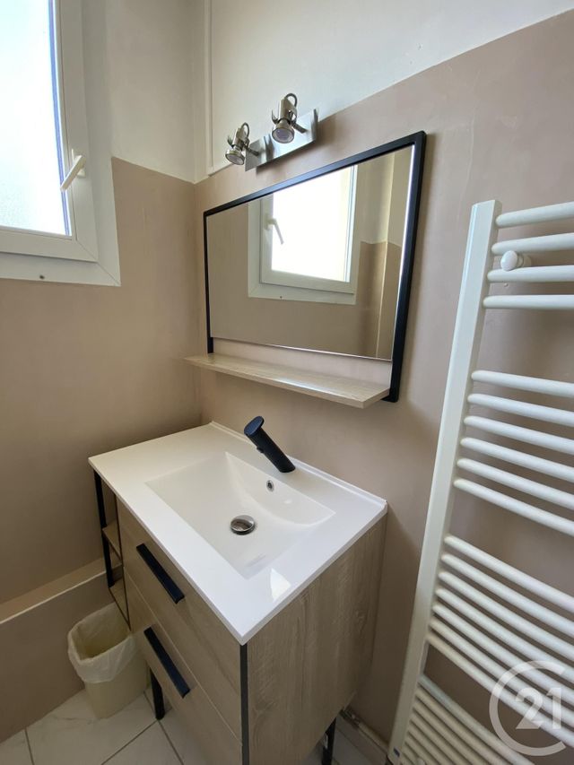 Appartement F2 à louer - 2 pièces - 45.77 m2 - BEAUVAIS - 60 - PICARDIE - Century 21 Immobilière Nord Picardie