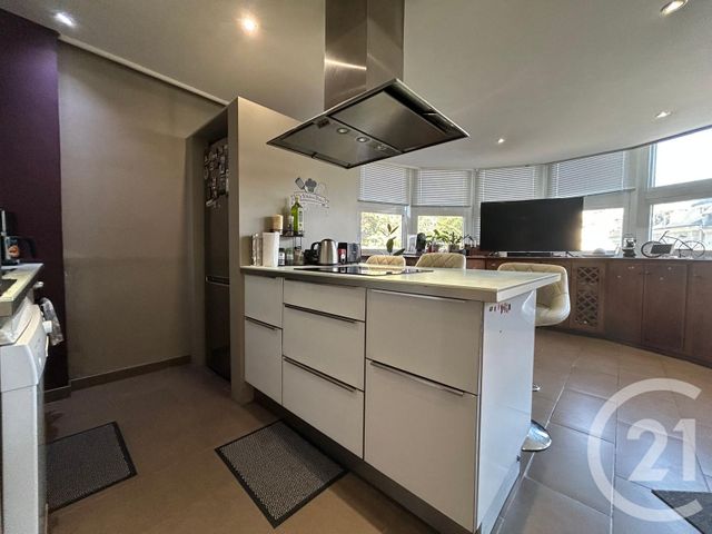 Appartement F3 à vendre - 3 pièces - 77.0 m2 - BEAUVAIS - 60 - PICARDIE - Century 21 Immobilière Nord Picardie