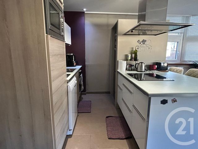 Appartement F3 à vendre - 3 pièces - 77.0 m2 - BEAUVAIS - 60 - PICARDIE - Century 21 Immobilière Nord Picardie