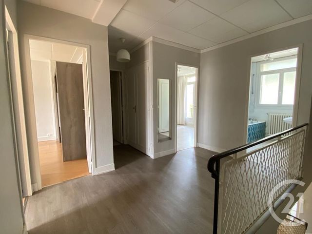 maison à louer - 4 pièces - 105.22 m2 - BEAUVAIS - 60 - PICARDIE - Century 21 Immobilière Nord Picardie